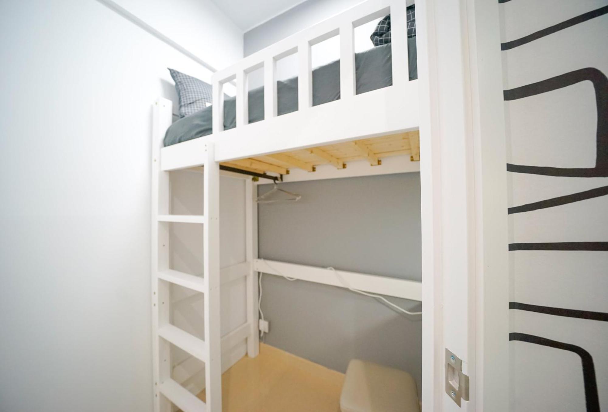 Student Accommodation - 292 Hennessy Road Гонконг Екстер'єр фото