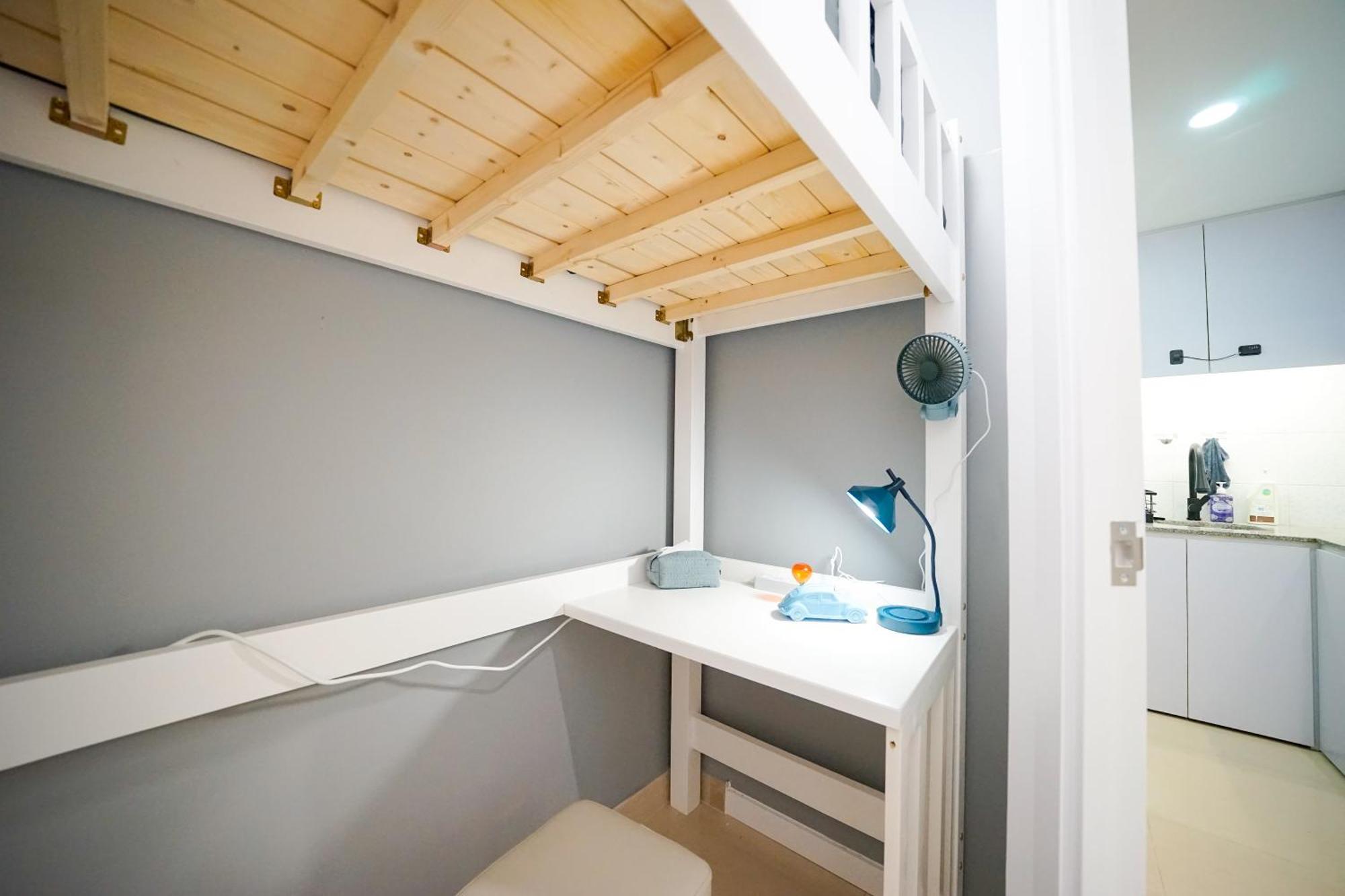Student Accommodation - 292 Hennessy Road Гонконг Екстер'єр фото