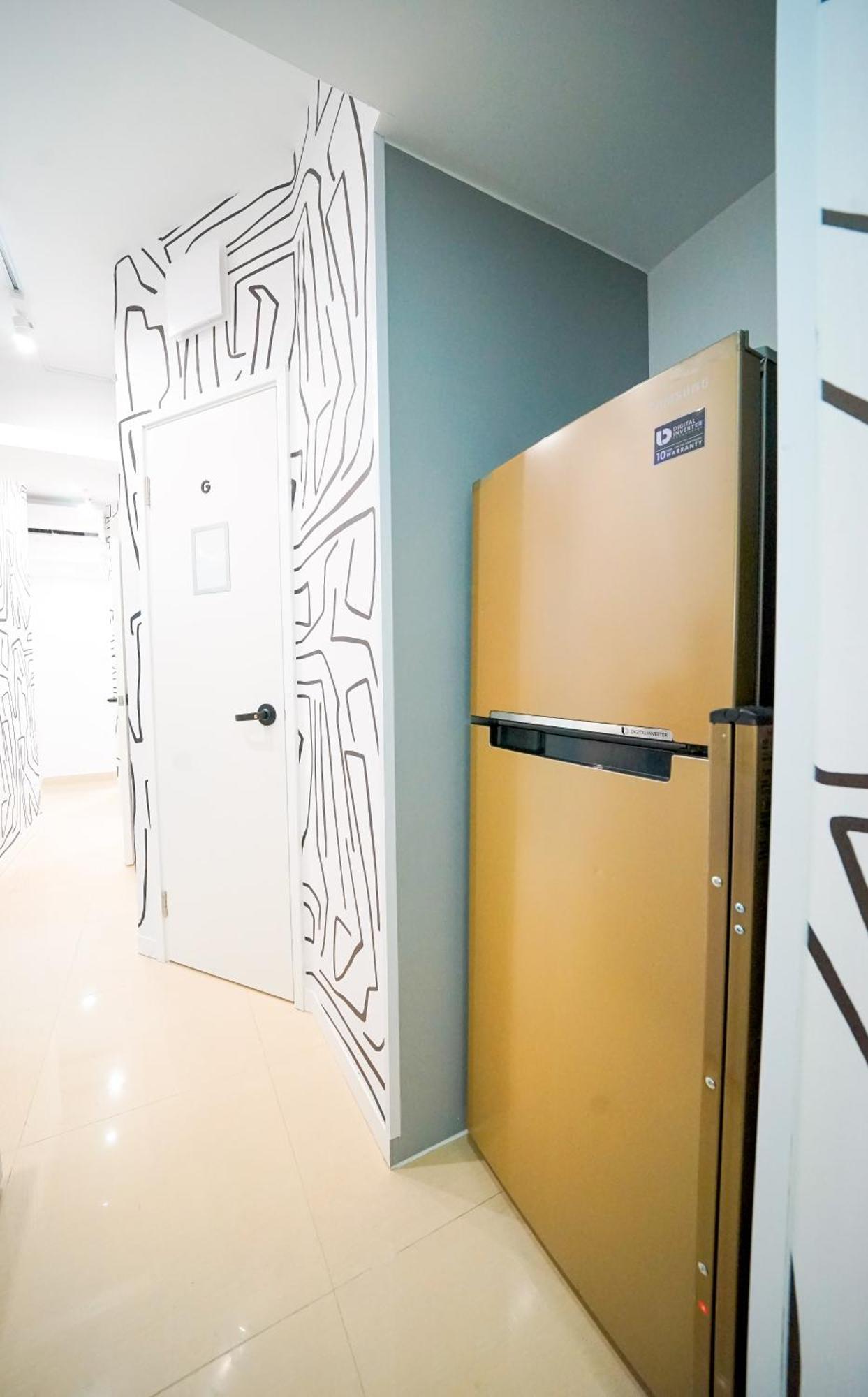 Student Accommodation - 292 Hennessy Road Гонконг Екстер'єр фото